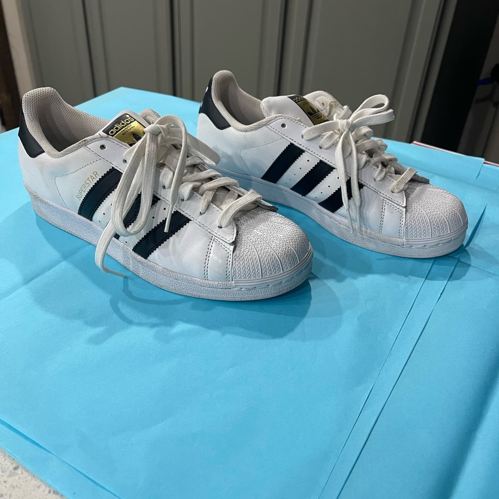 Adidas Superstar EUC - Picture 6 of 7